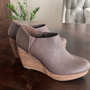 NWOT Dr Scholl’s Harlow Wedge Bootie